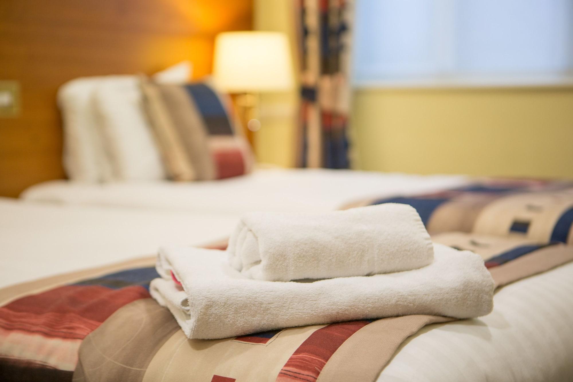 Best Western Gables Hotel Falfield Экстерьер фото