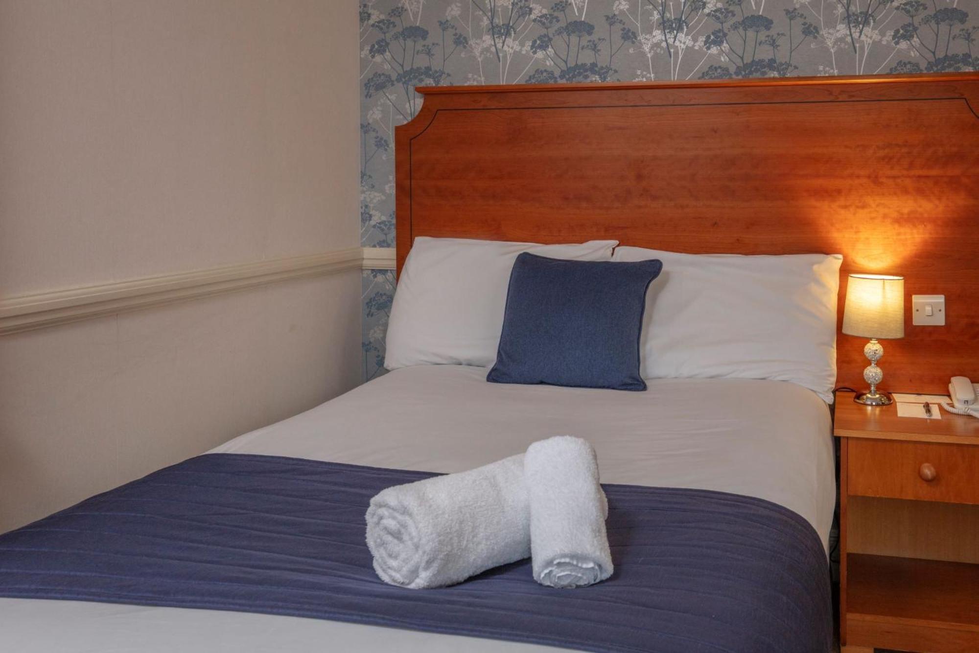 Best Western Gables Hotel Falfield Экстерьер фото