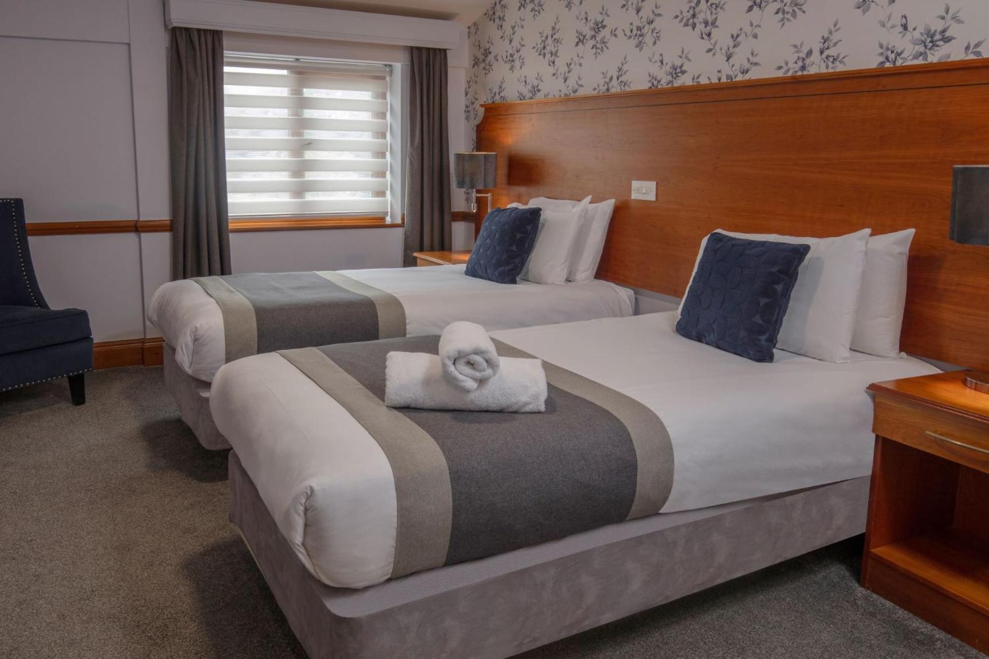 Best Western Gables Hotel Falfield Экстерьер фото